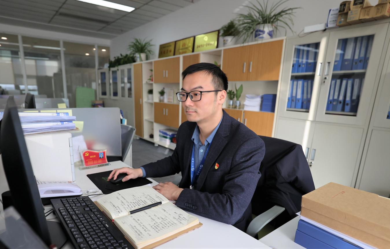 谭文跃.jpg