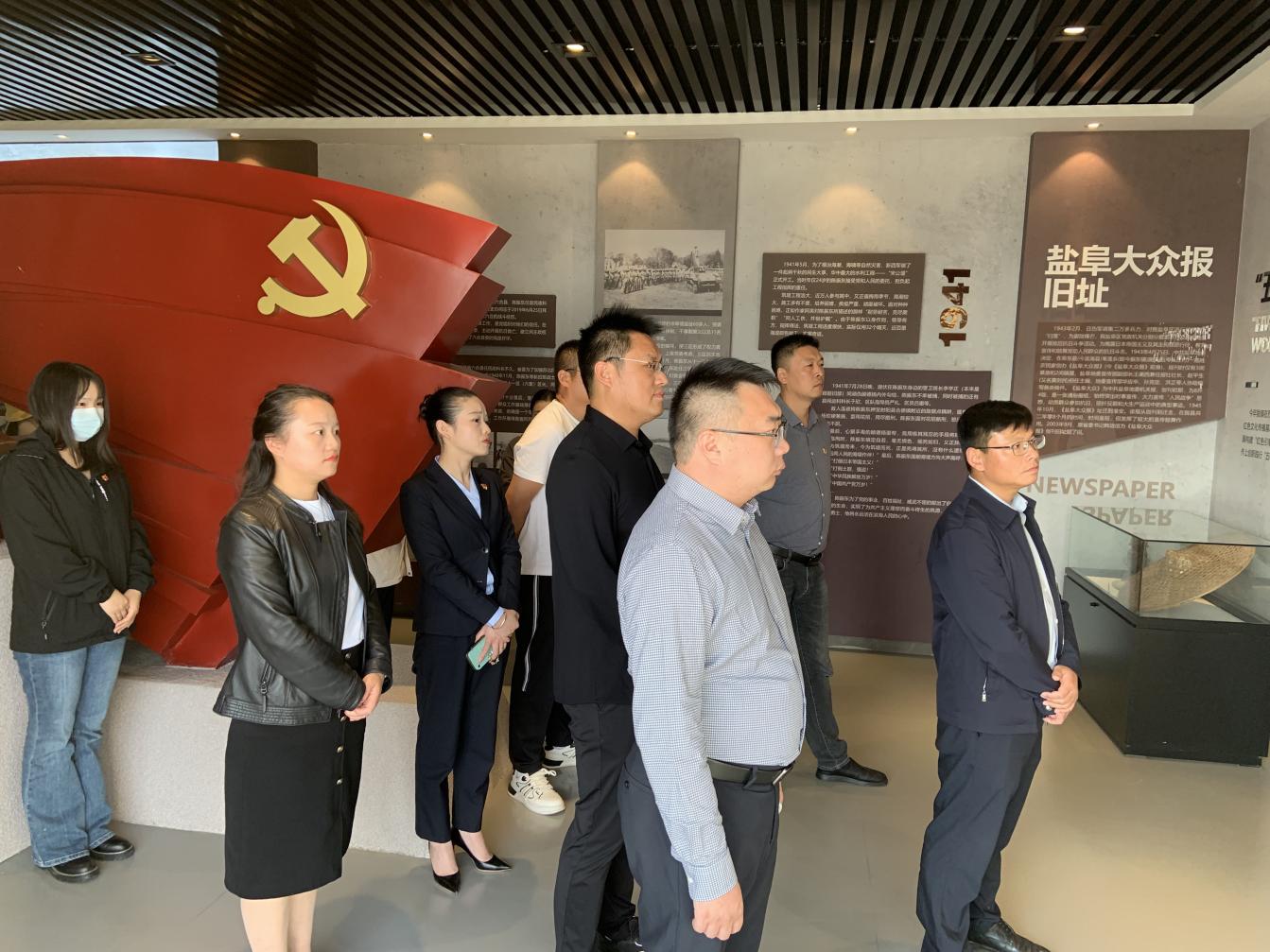 文旅公司党支部发展党性教育及自愿服务活动2.jpg