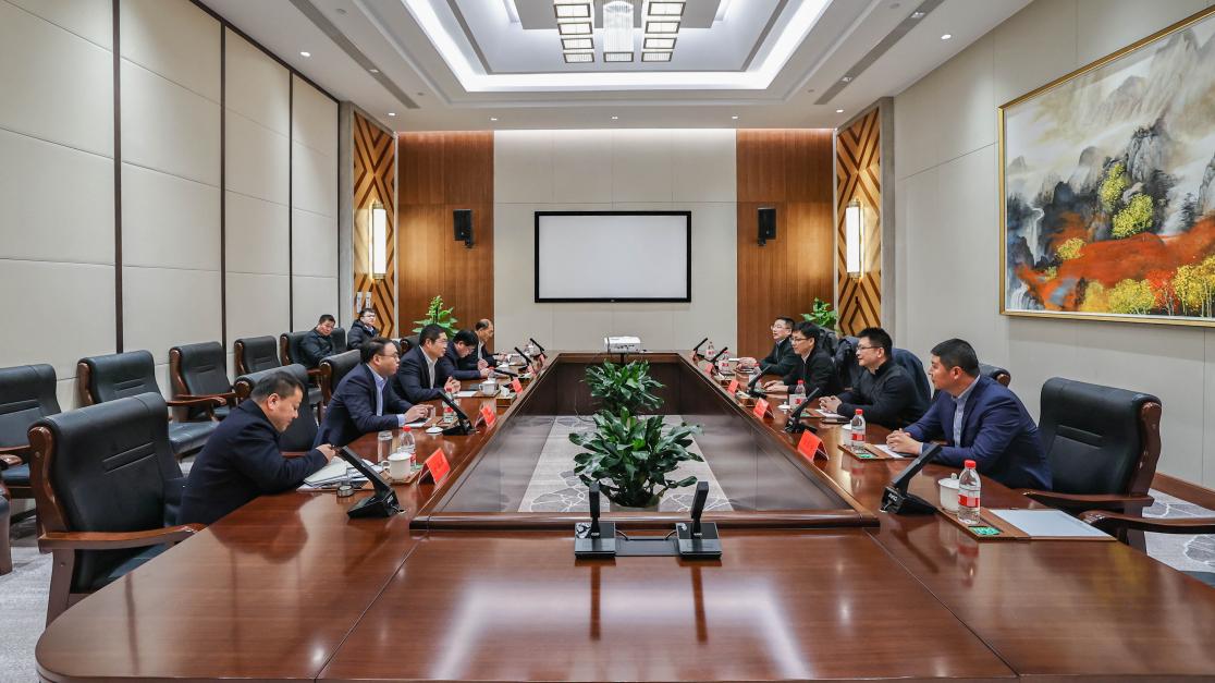 集团多个项目集中签约，，，，，，，LNG产业链发展再添动力.jpg