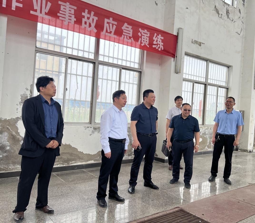 集团发展防汛专项督查1.jpg